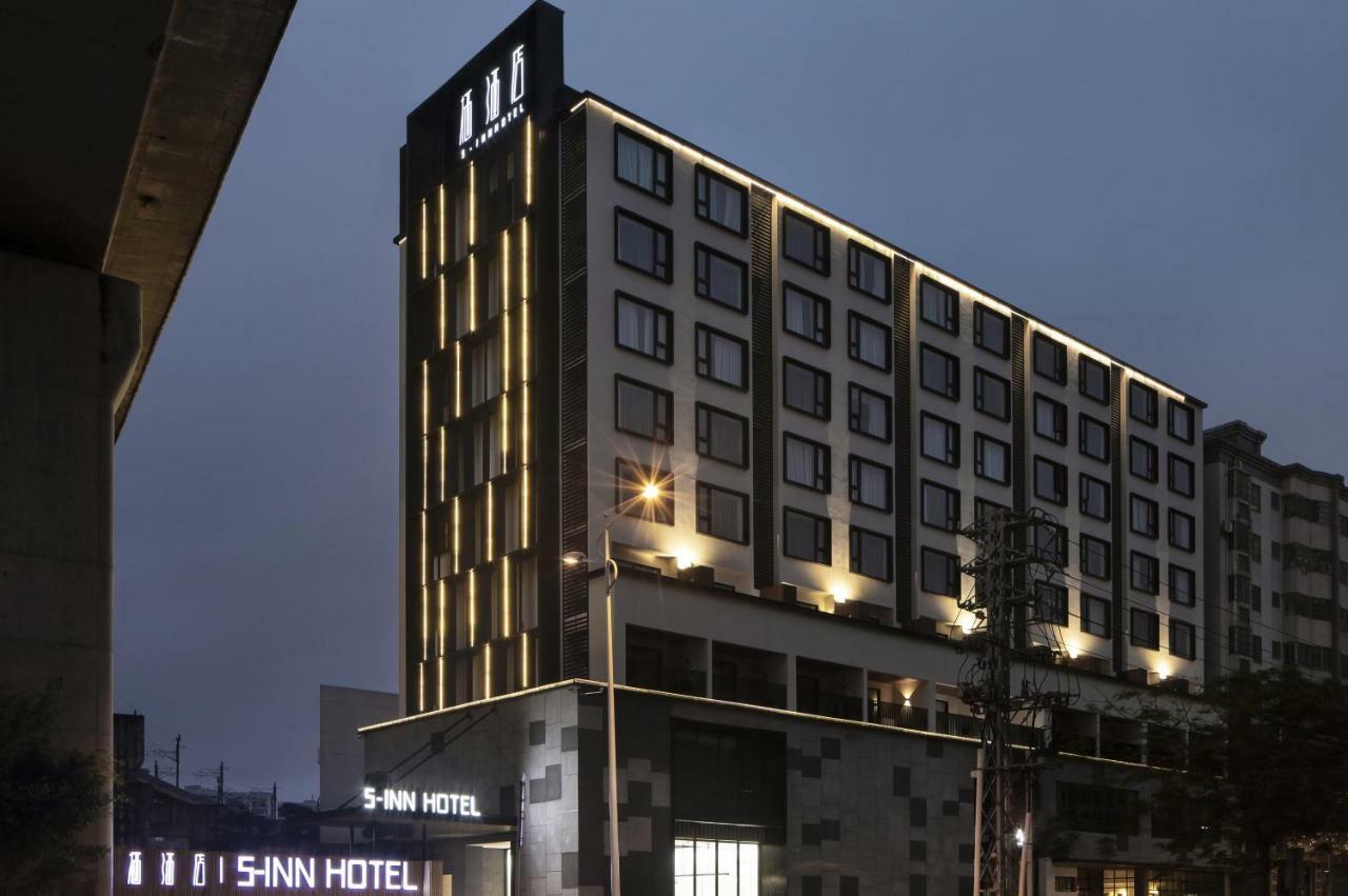 Haikou S-Inn Hotel Exteriör bild